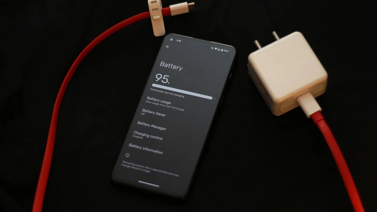 5 عادات يومية شائعة تسرع من تلف بطارية هاتفك دون أن تدري